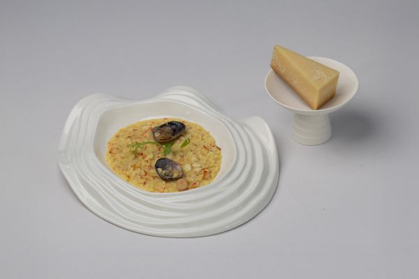 Risoto cremoso de cogumelos porcini com toque de trufa